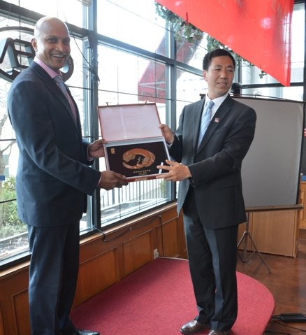 【加拿大中国青年领袖训练营报道四十七】小河淌水,青春飞扬,铭刻维多利亚结业典礼