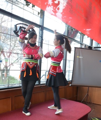 【加拿大中国青年领袖训练营报道四十七】小河淌水,青春飞扬,铭刻维多利亚结业典礼