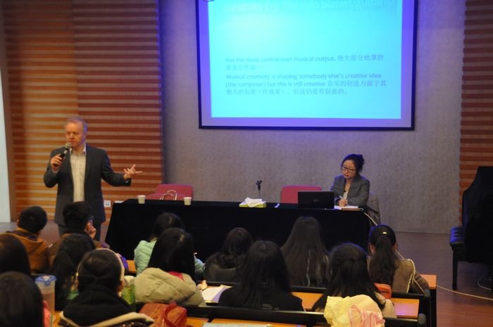 伦敦城市大学Stephen Cottrell教授到访南京艺术学院推进联合办学项目