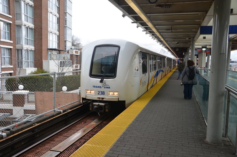 【加拿大中国青年领袖训练营报道四十九】交通,城市的生命线