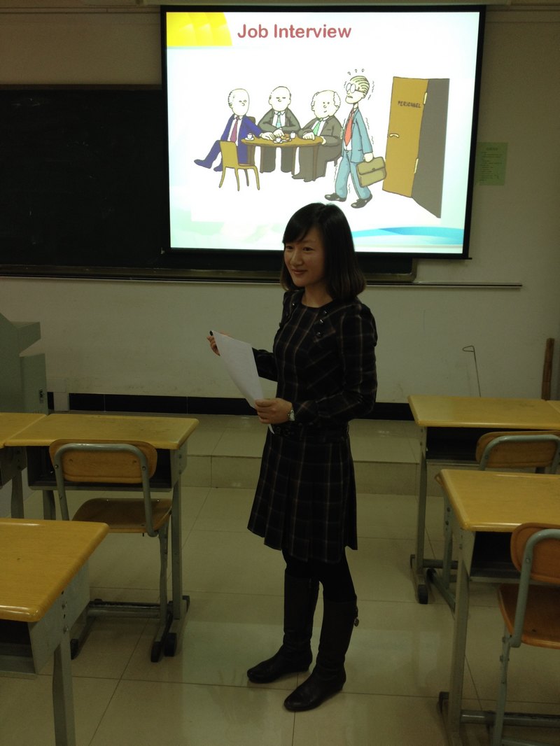 举行教学观摩 促进教学交流