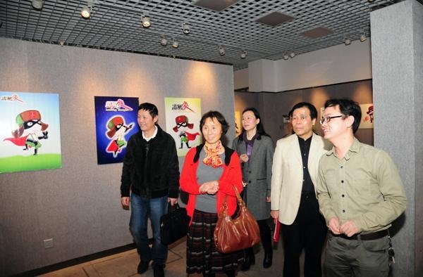 省文明办副主任周孟霞一行来校考察大学生公益广告创作基地创建工作
