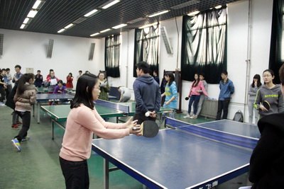 材料学院乒乓球比赛举行