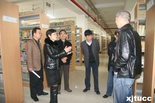 陕西省教育厅专家莅临西安交通大学城市学院检查指导工作