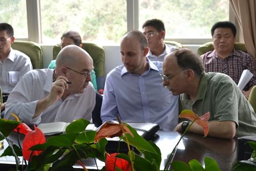 建土系、经管系召开2014年“创新强系工程”推进会