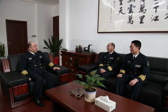 海医系领导赴海军上海水警区参观交流