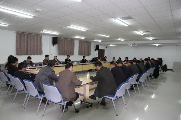 党员干部必须摆正自己的位置