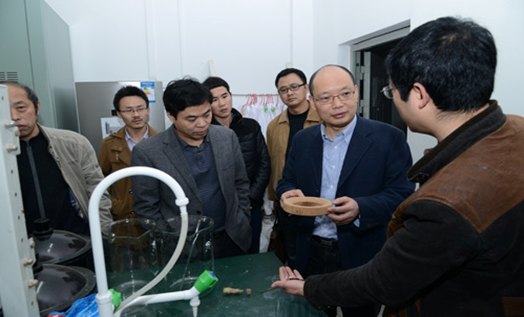 四川大学雷景新教授来湖北工业大学做学术报告