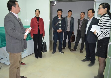 台州市体育局领导来校洽谈合作