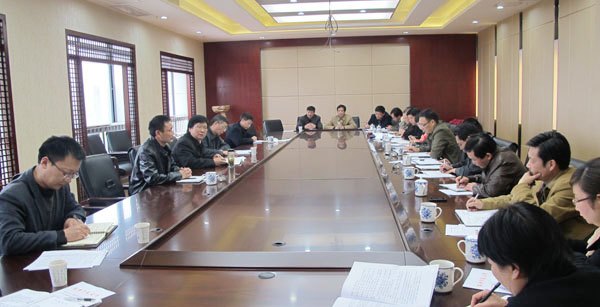 校领导在第二次教学工作例会上要求:加强学习,强化管理,深化改革