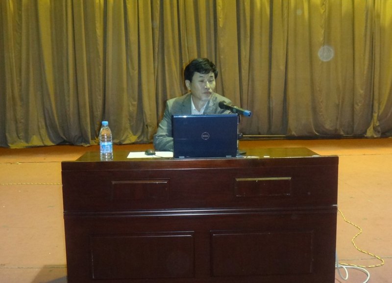 体育学系“同心协力,拯溺救难”安全游泳、救生知识讲座圆满结束