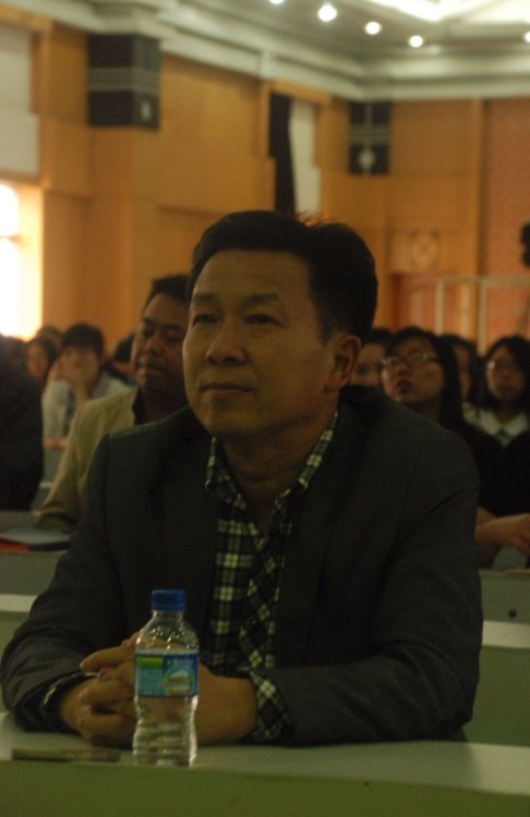 云南师范大学商学院召开控烟禁烟工作动员大会