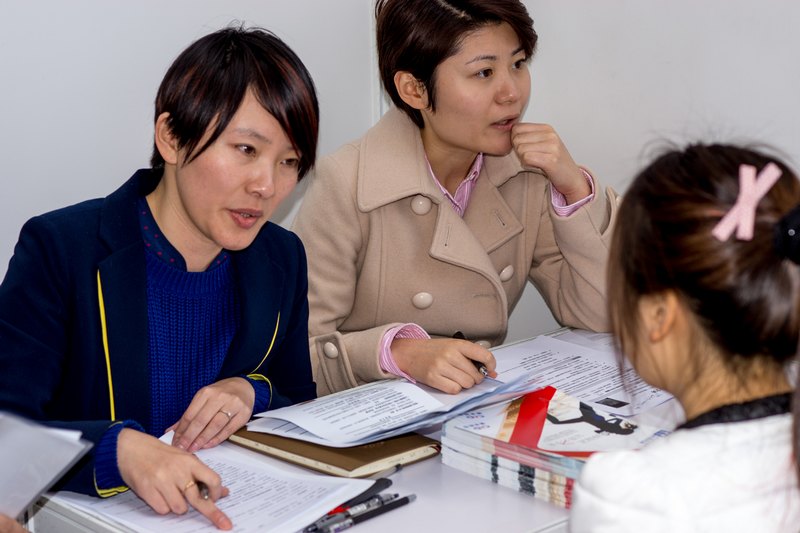 纺织服装类企业联合招聘会在校举行