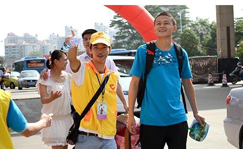 【学雷锋】我们身边的雷锋践行者