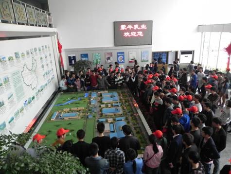 （图文）安徽工业大学工商学院组织毕业生参加马鞍山市“看发展 促就业”活动