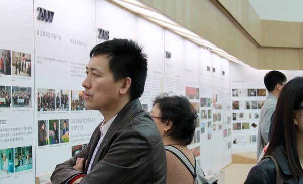 2014届春季校园招聘会举行