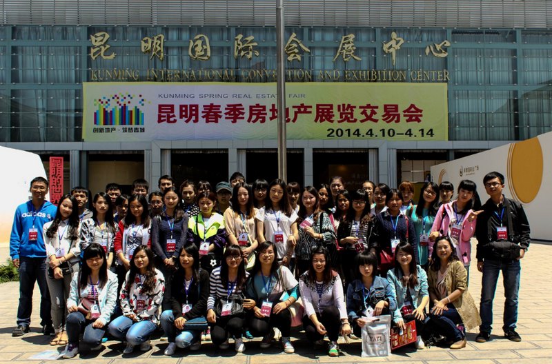 语言文学学院实践教学系列报道之一新闻学子外出实践 采访活动锻炼能力