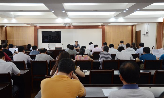 “改革·发展·民生”系列报道:学校召开分配改革文件修改工作会议