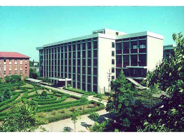 长安大学兴华学院图片