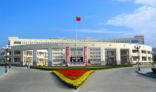 黄冈师范学院校园缩略图